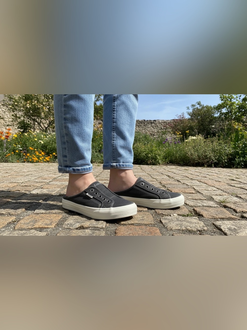 Taos Footwear Women’s EZ Soul Slip On Sneakers in Charcoal Wash Canvas, Size 7